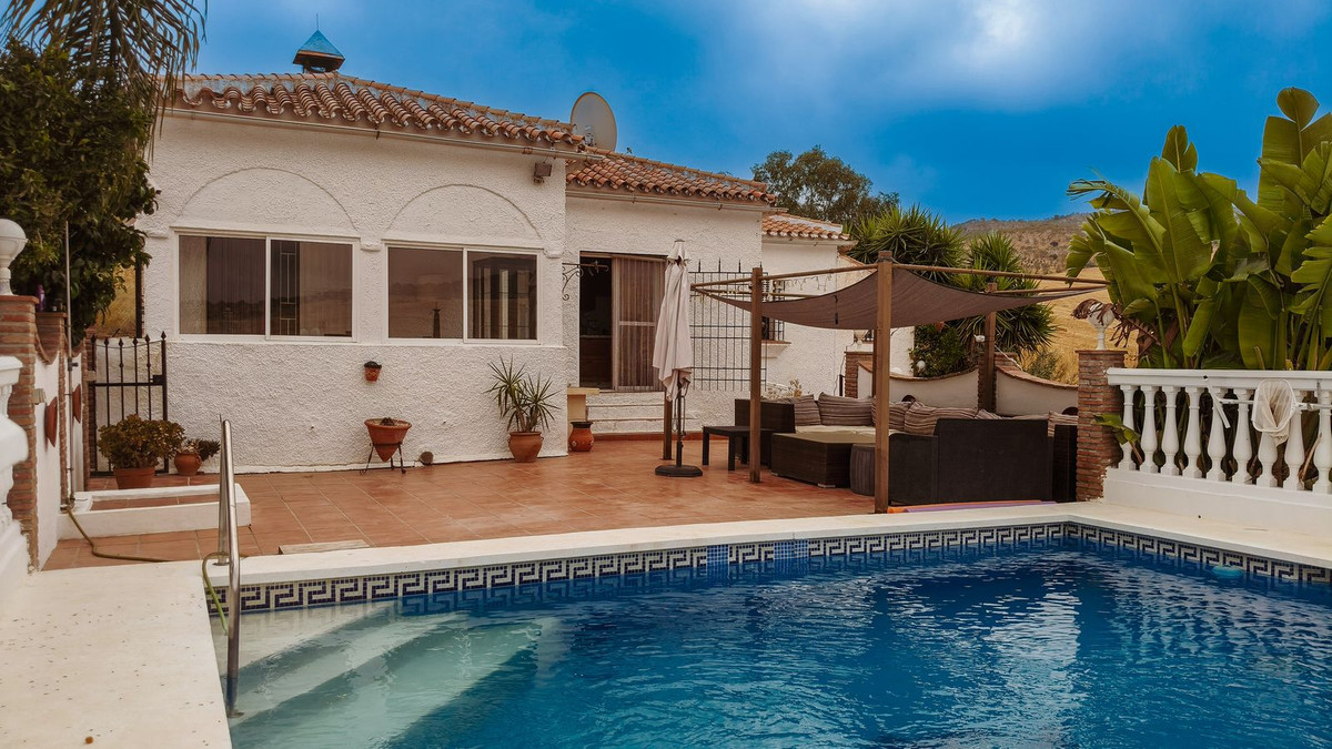 Finca - Cortijo te koop in Almogía | 3 slaapkamers H5172727