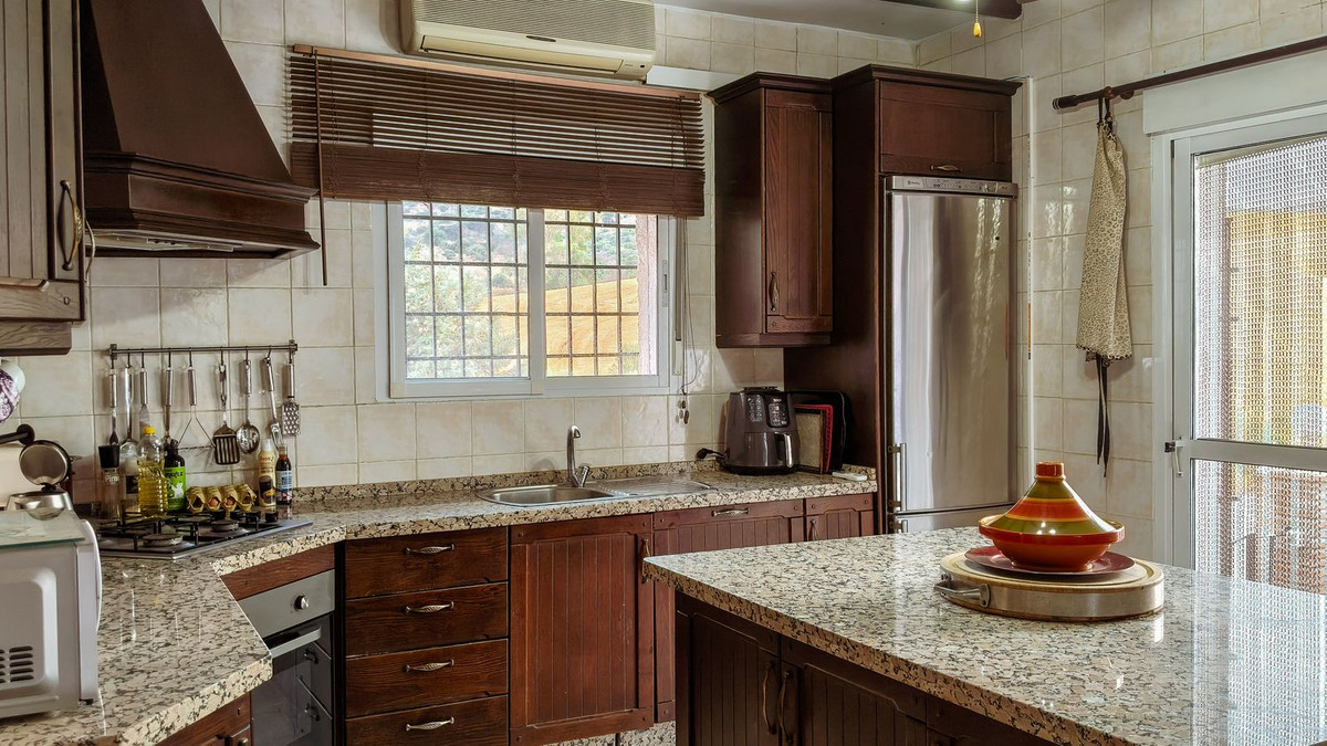 Finca - Cortijo te koop in Almogía | 3 slaapkamers H5172727