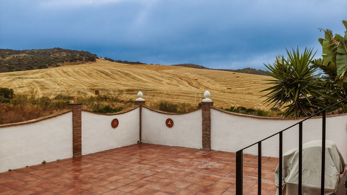 Finca - Cortijo te koop in Almogía | 3 slaapkamers H5172727