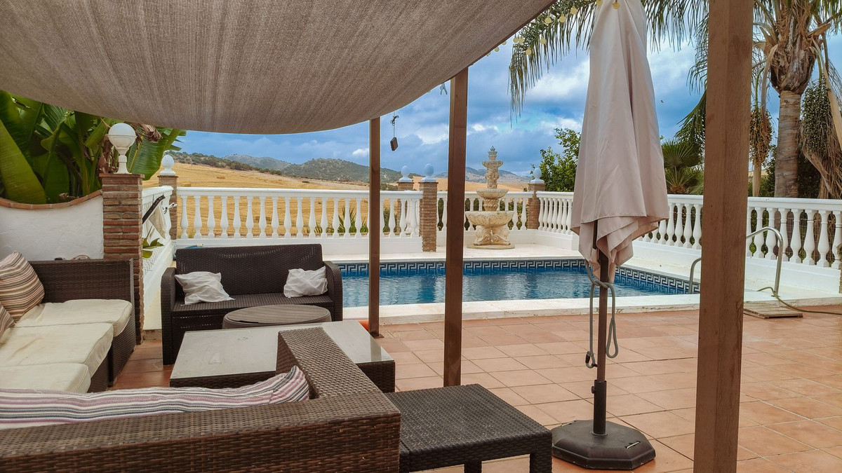 Finca - Cortijo te koop in Almogía | 3 slaapkamers H5172727