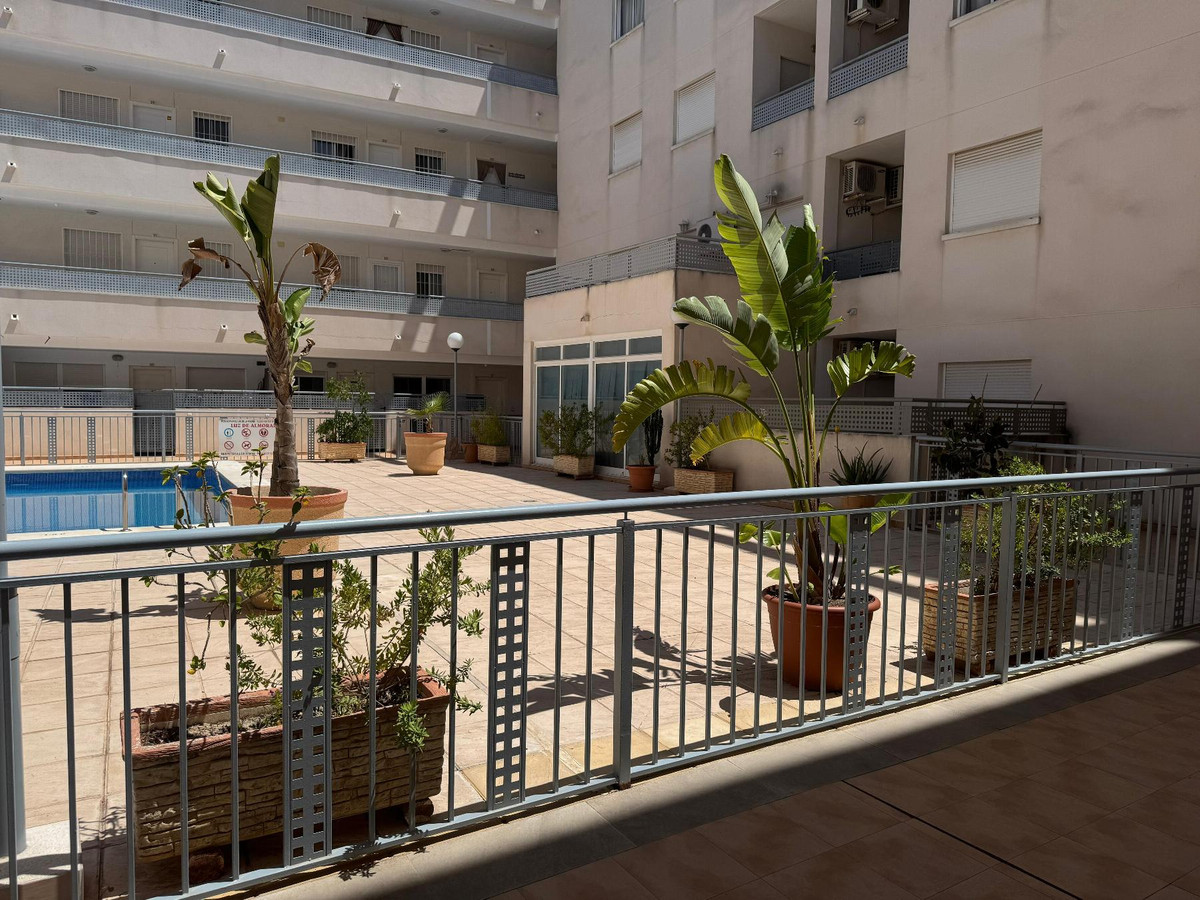 Appartement te koop in Almoradi | 2 slaapkamers H5186272