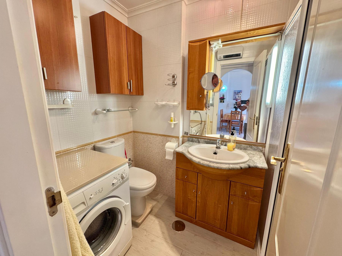 Appartement te koop in Almoradi | 2 slaapkamers H5186272