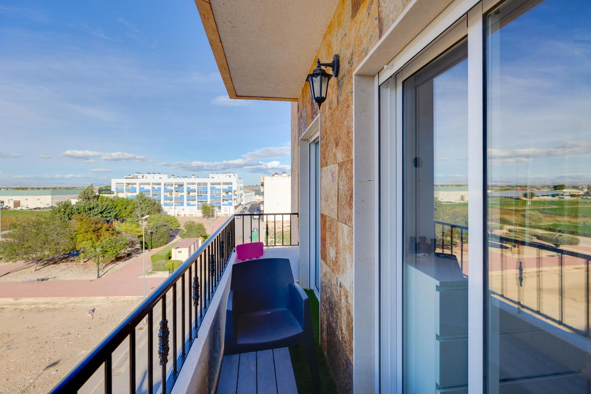 Penthouse te koop in Almoradi | 2 slaapkamers H5208232