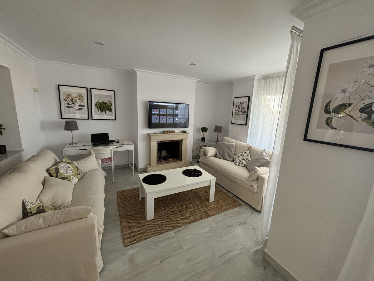 Tussenverdieping Appartement in Aloha-16
