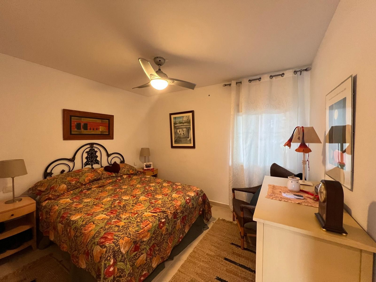 Begane grond appartement in Aloha-21