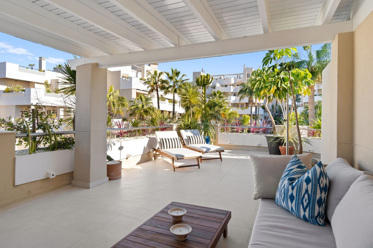 Penthouse in Aloha-13