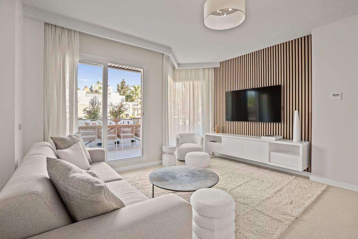 Penthouse in Aloha-9