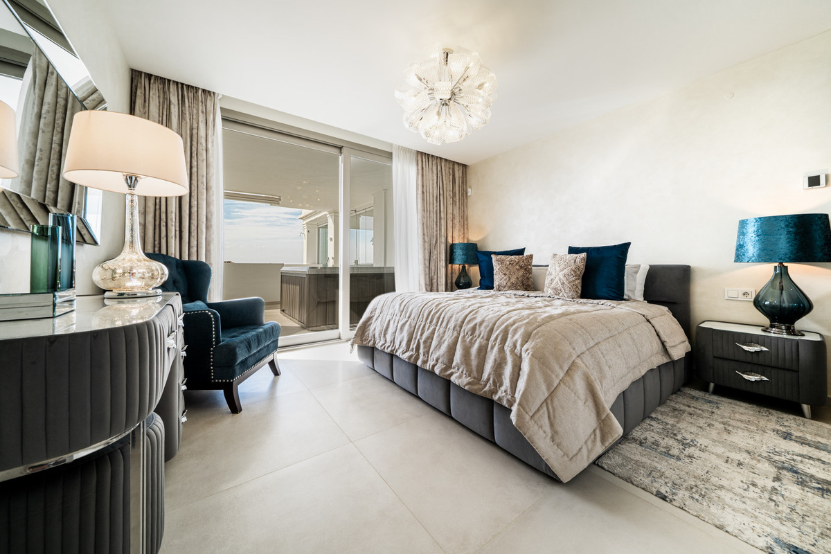 Appartement te koop in Aloha | 7 slaapkamers H5066296