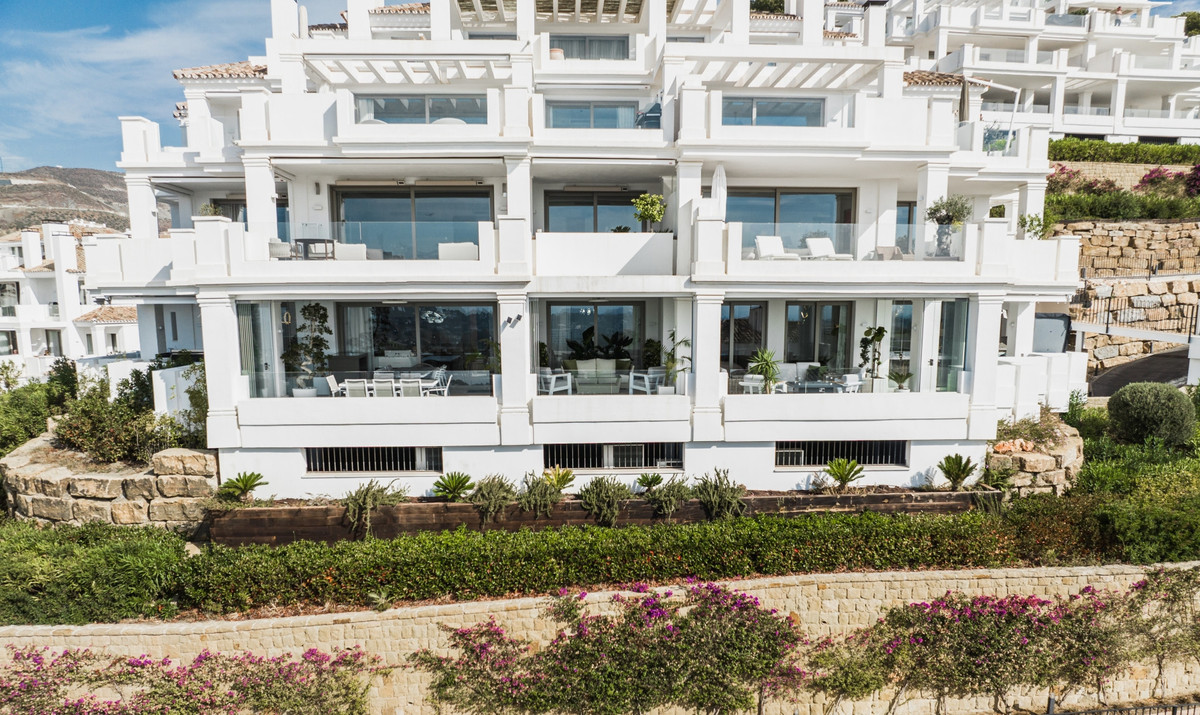 Appartement te koop in Aloha | 7 slaapkamers H5066296