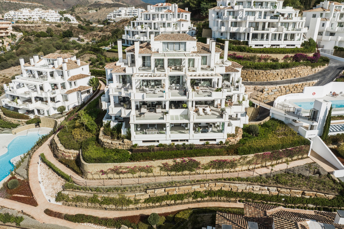 Appartement te koop in Aloha | 7 slaapkamers H5066296