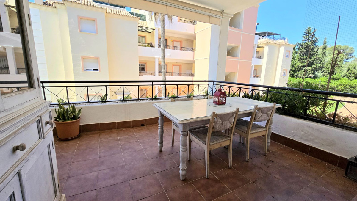 Apartment te koop in Aloha | 3 slaapkamers H5066989