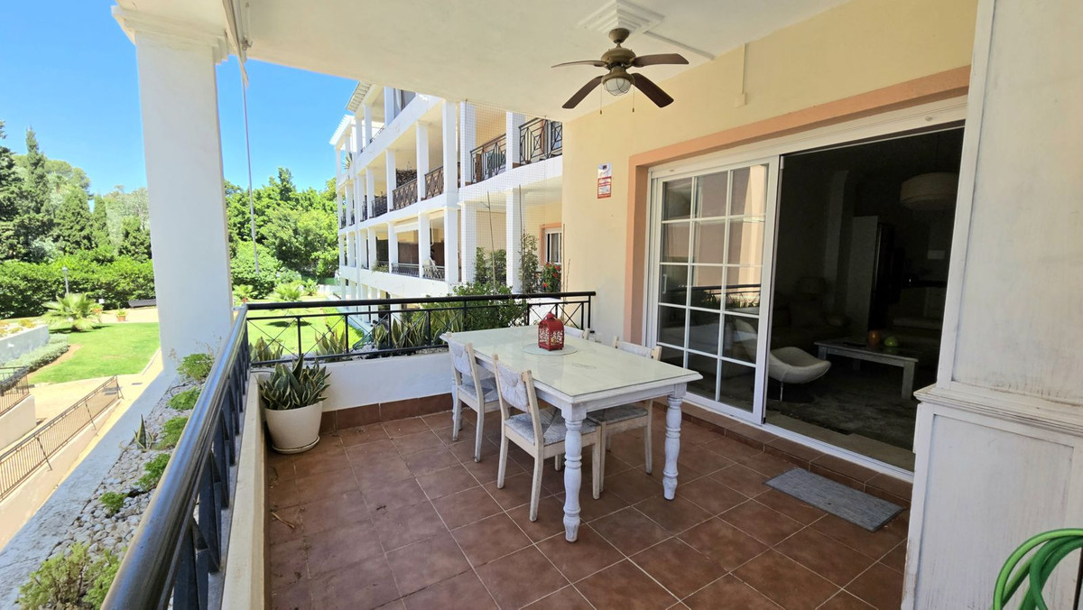 Apartment te koop in Aloha | 3 slaapkamers H5066989