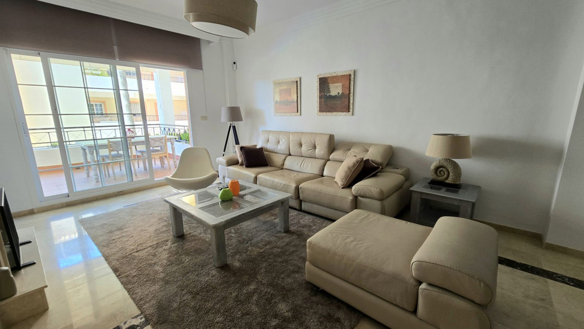 Apartment te koop in Aloha | 3 slaapkamers H5066989