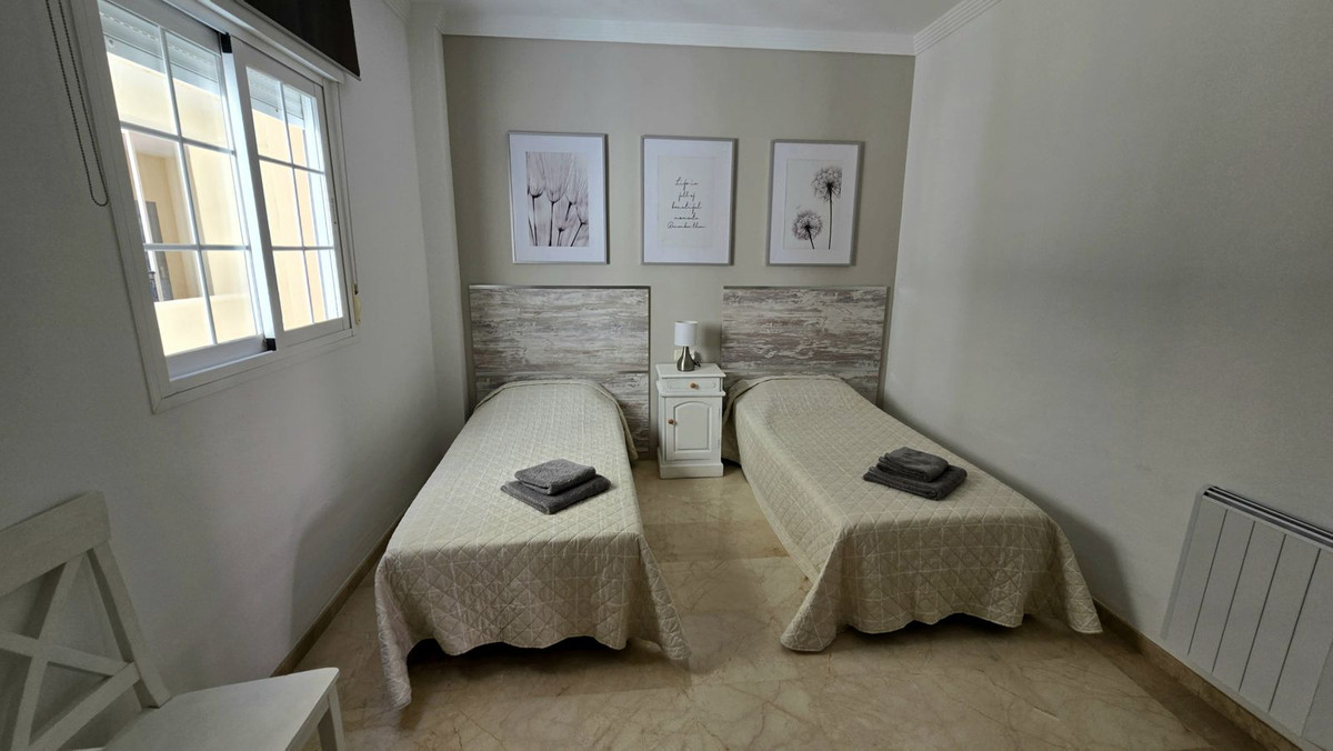Apartment te koop in Aloha | 3 slaapkamers H5066989