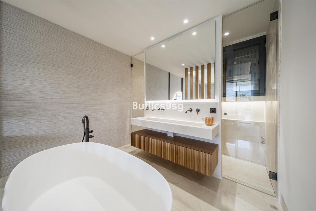 Appartement te koop in Aloha | 2 slaapkamers H5081185