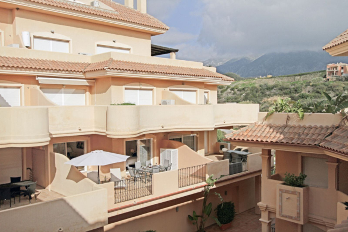 Appartement te koop in Aloha | 2 slaapkamers H5133199
