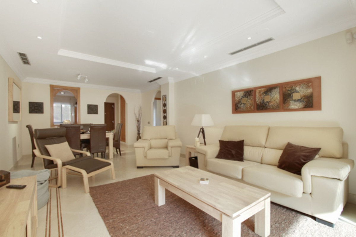 Appartement te koop in Aloha | 2 slaapkamers H5133199