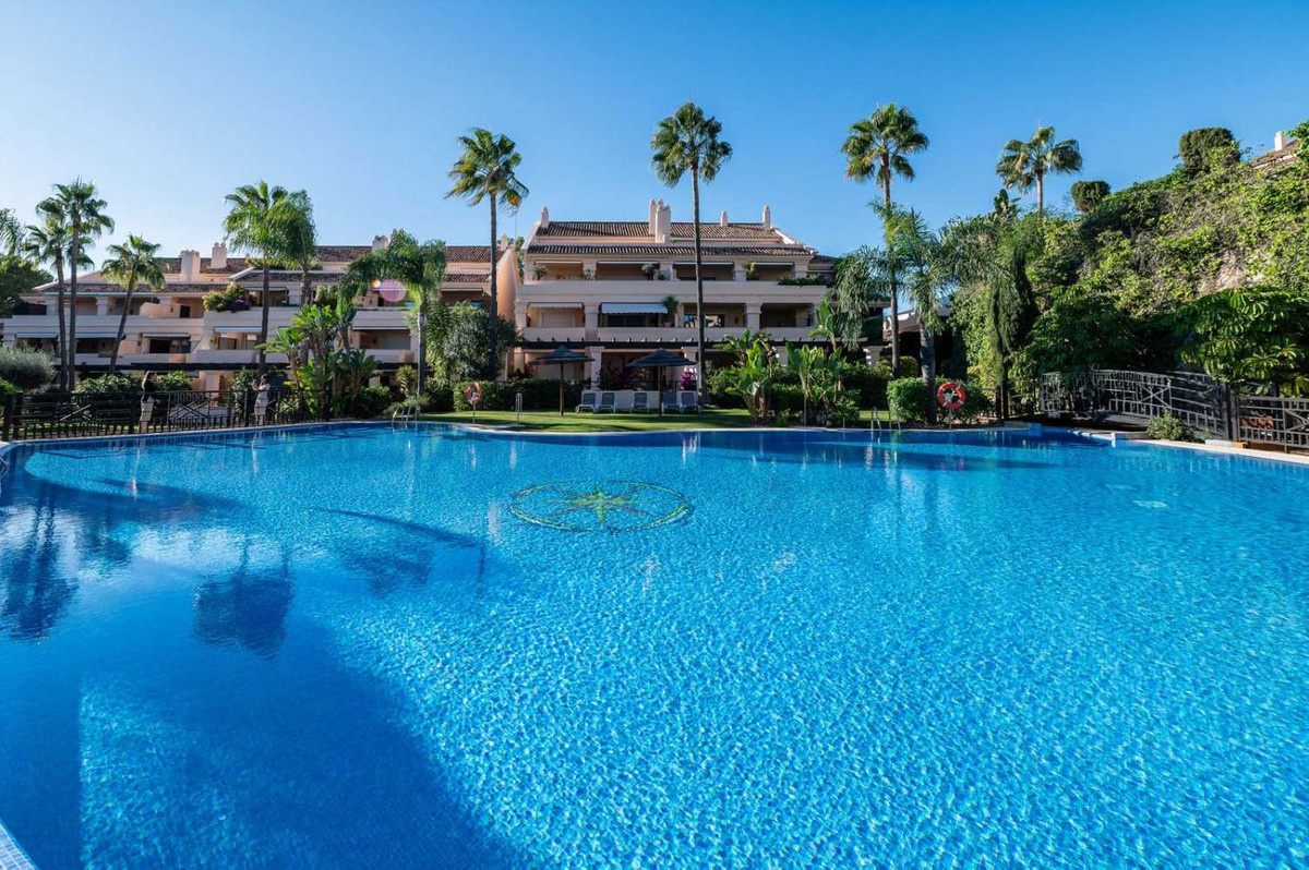 Appartement te koop in Aloha | 3 slaapkamers H5134546