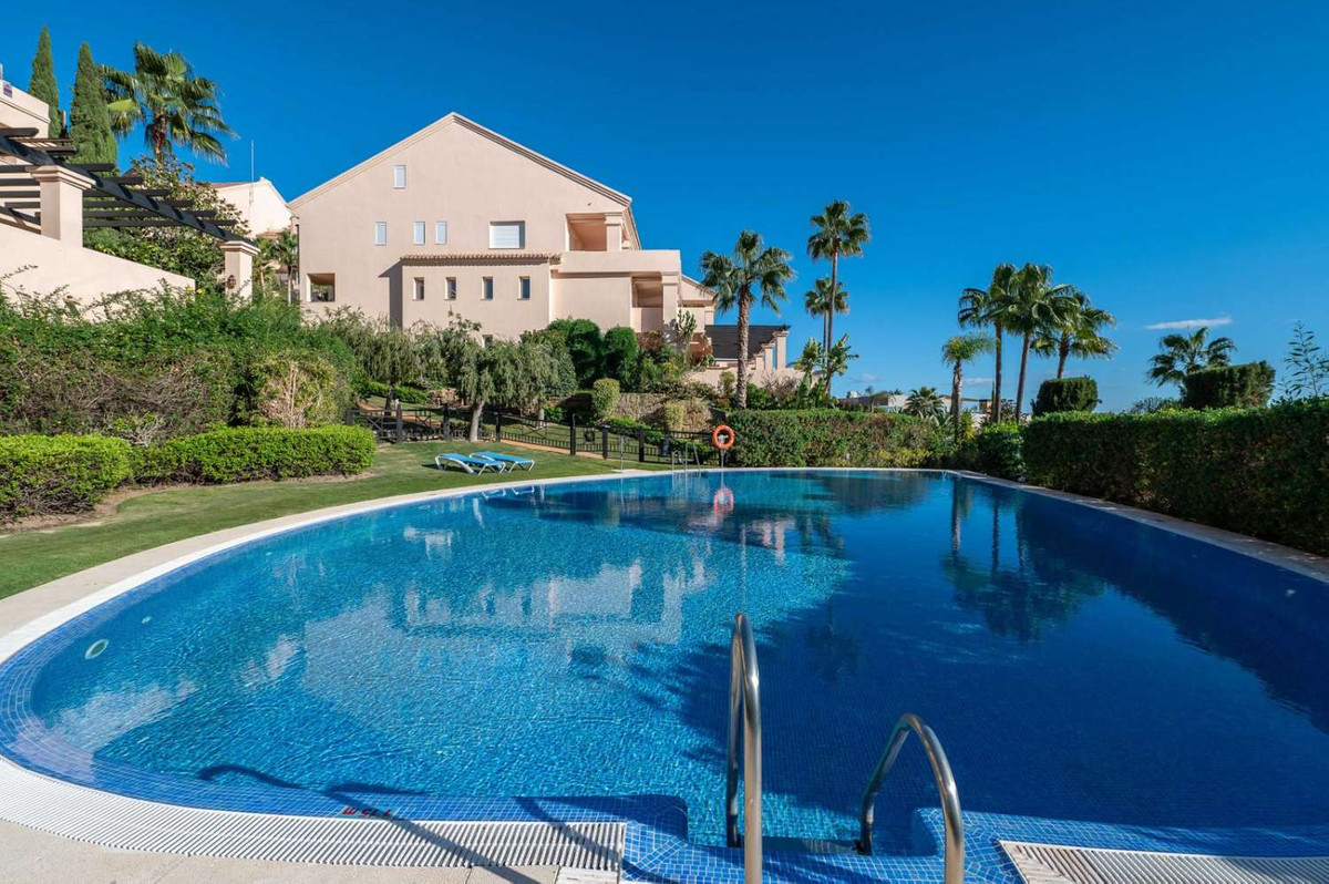 Appartement te koop in Aloha | 3 slaapkamers H5134546