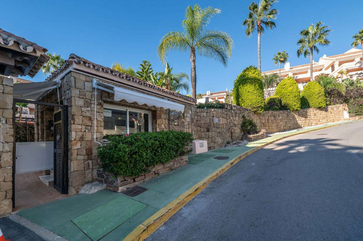 Appartement te koop in Aloha | 3 slaapkamers H5134546