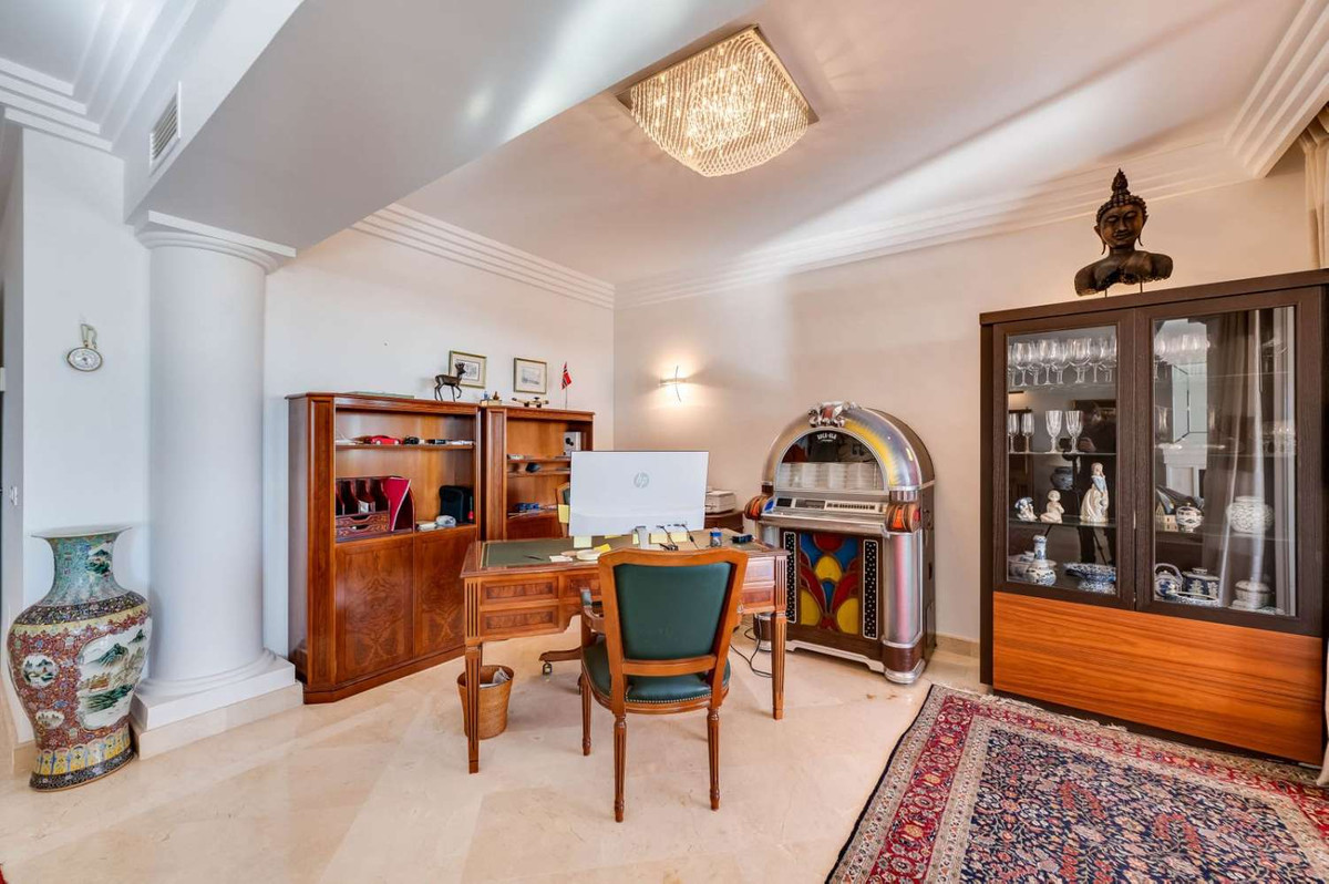 Appartement te koop in Aloha | 3 slaapkamers H5134546
