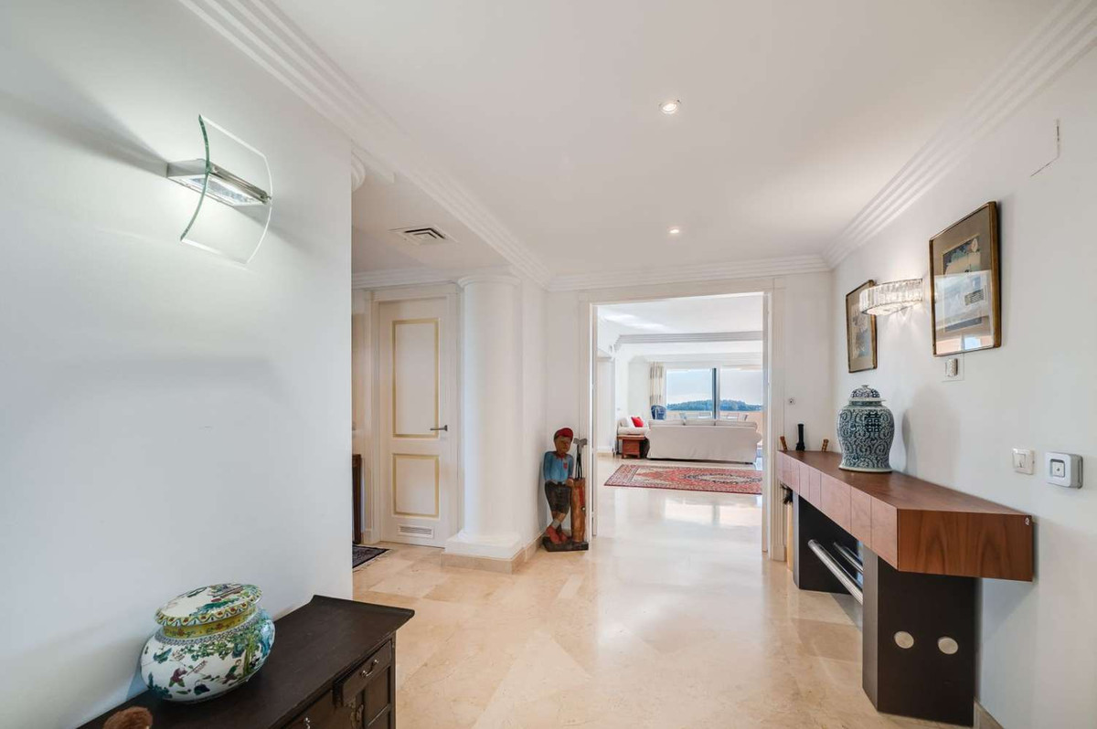 Appartement te koop in Aloha | 3 slaapkamers H5134546