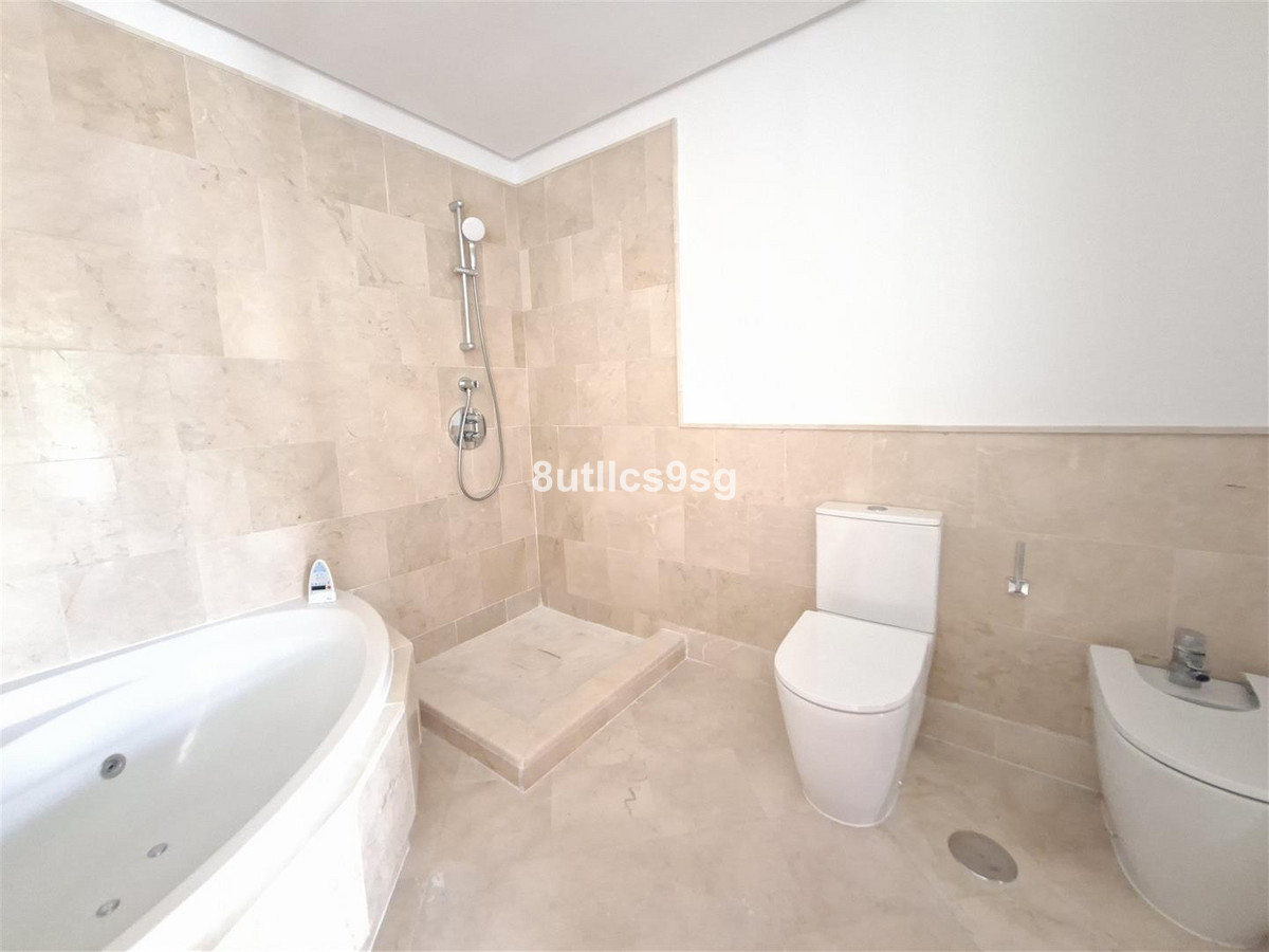 Appartement te koop in Aloha | 2 slaapkamers H5167807