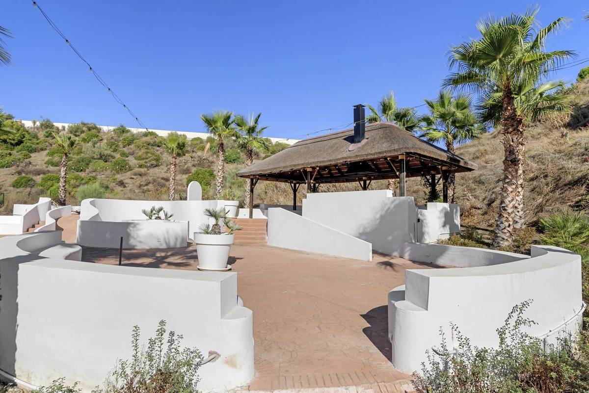 Appartement te koop in Aloha | 3 slaapkamers H5196688