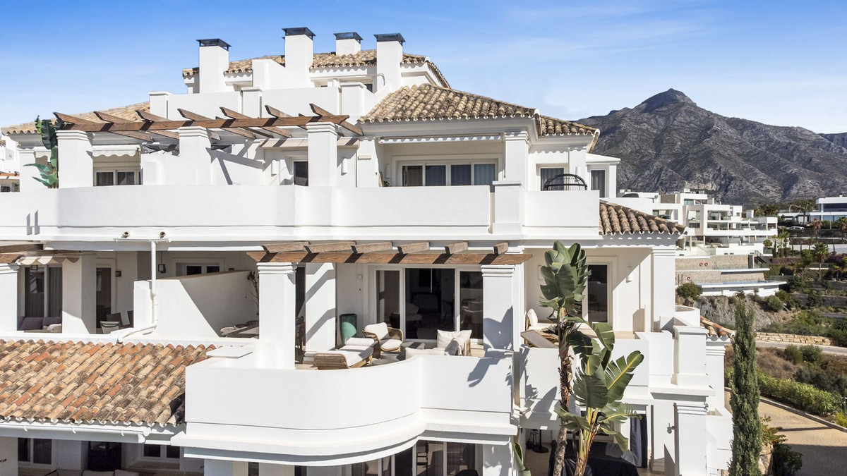 Appartement te koop in Aloha | 3 slaapkamers H5196688