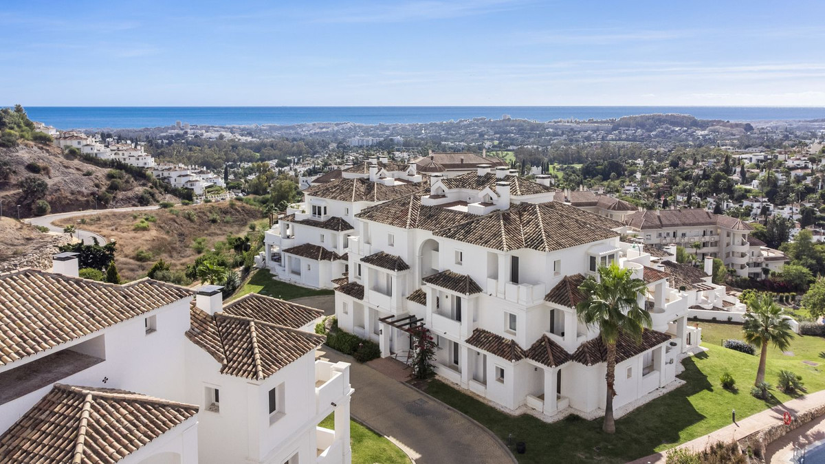 Appartement te koop in Aloha | 3 slaapkamers H5196688