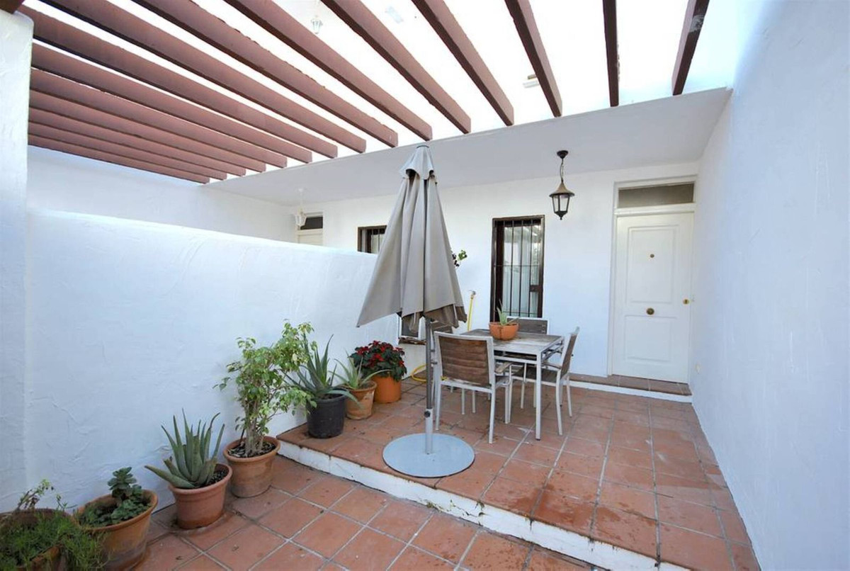 Duplex te koop in Aloha | 3 slaapkamers H5236174