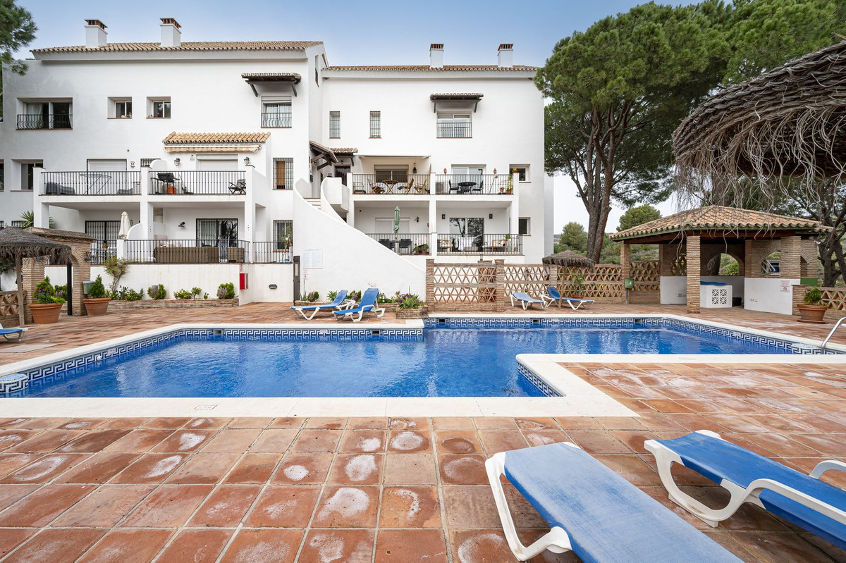 Appartement te koop in Aloha | 2 slaapkamers H5250706