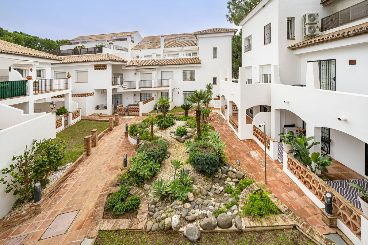 Appartement te koop in Aloha | 2 slaapkamers H5250706