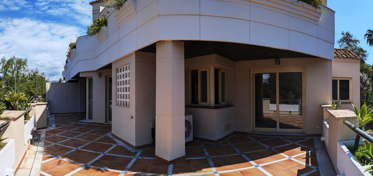 Appartement te koop in Aloha | 2 slaapkamers H5388007