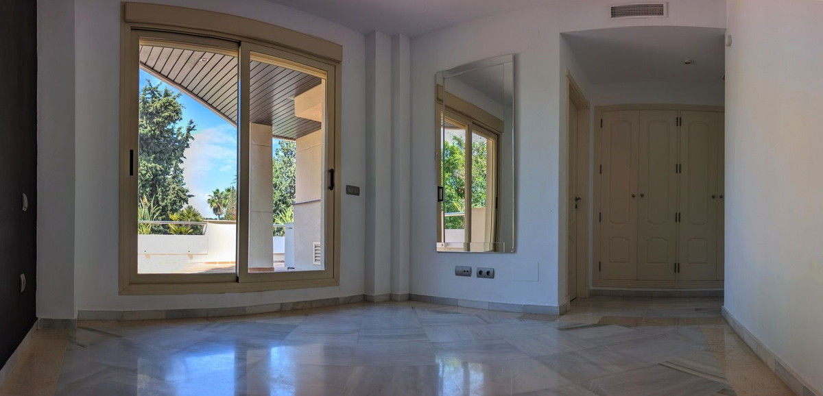 Appartement te koop in Aloha | 2 slaapkamers H5388007