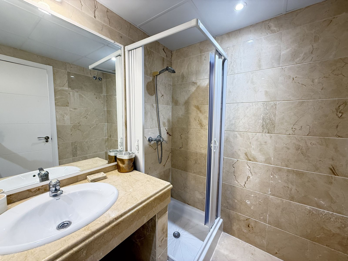 Appartement te koop in Aloha | 2 slaapkamers H5435794