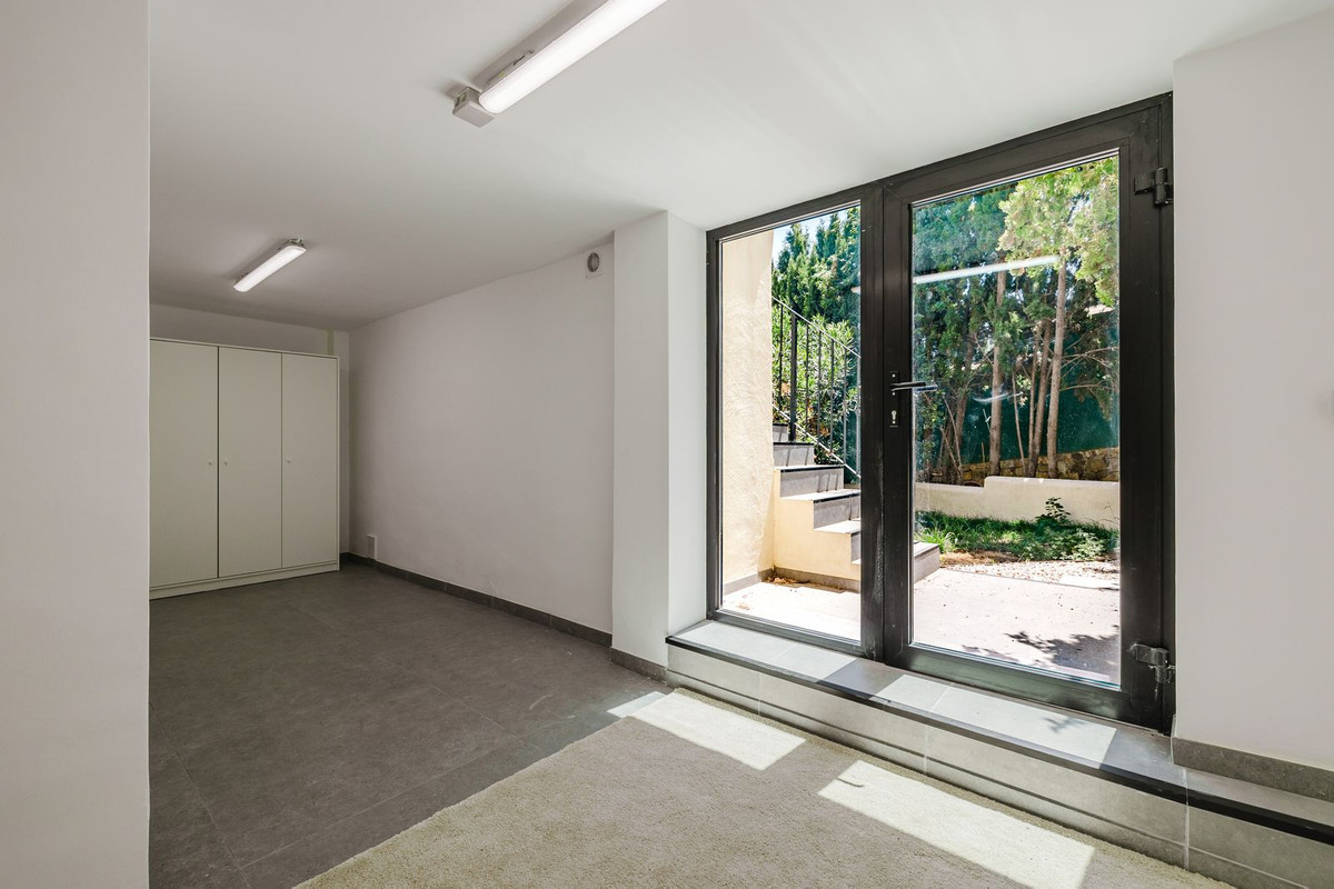 Property main view 33