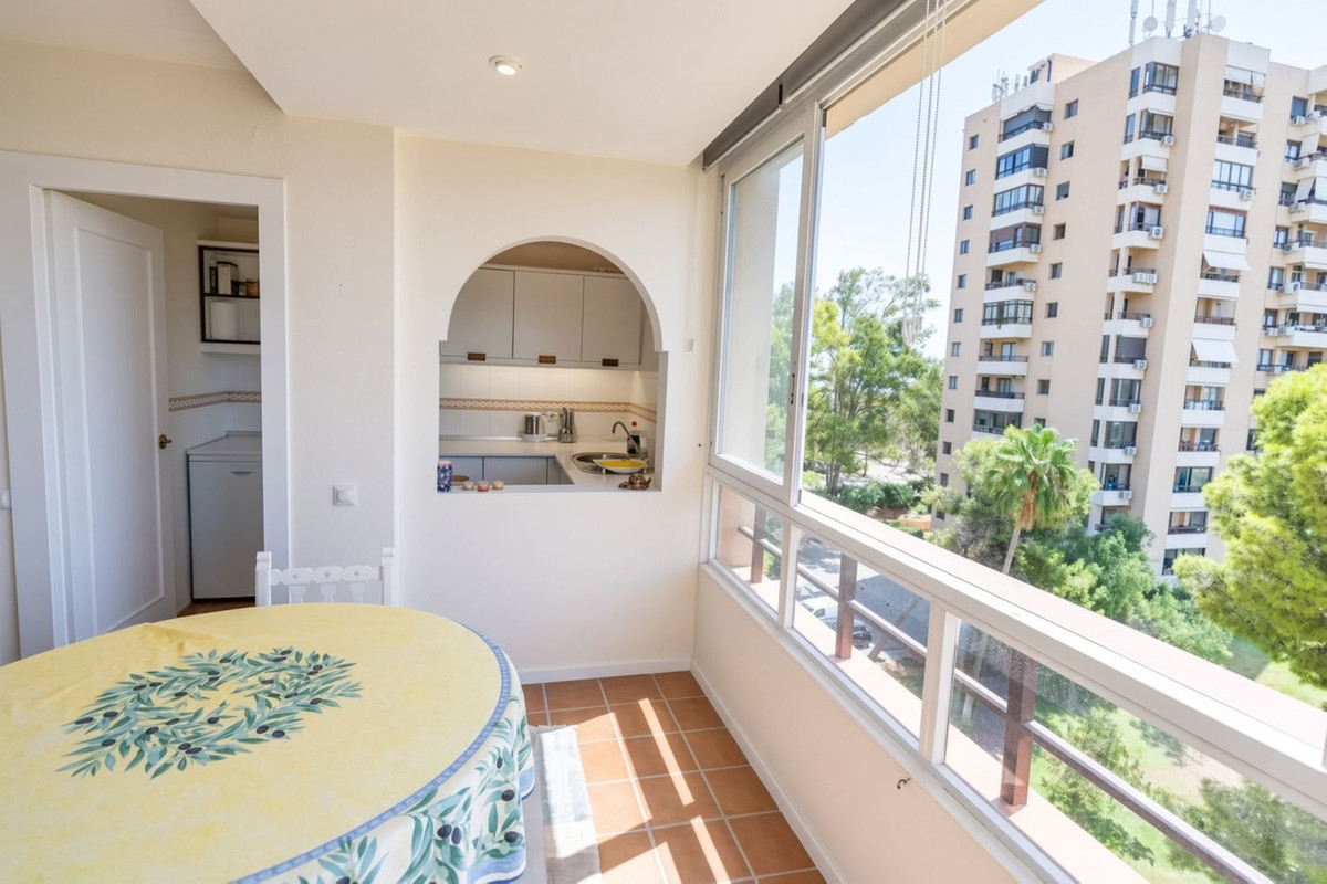 Appartement te koop in Aloha | 2 slaapkamers H5464705