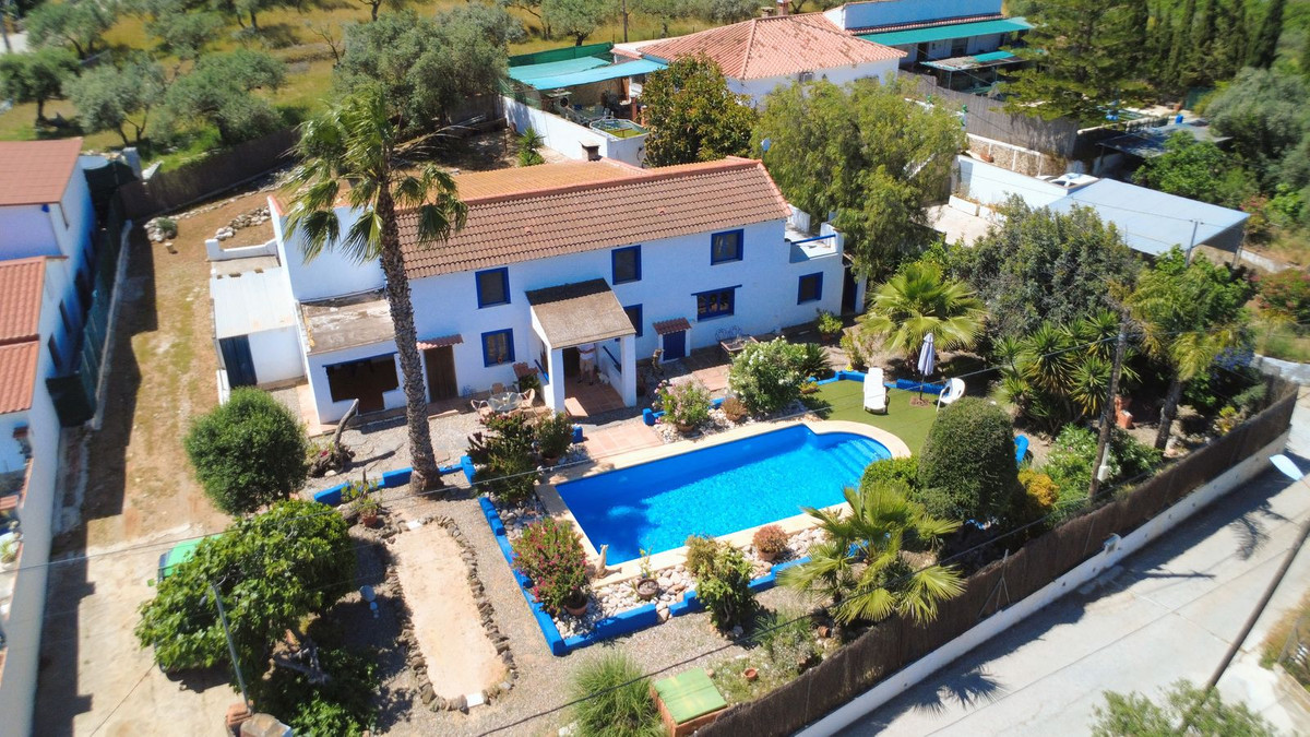 Finca - Cortijo te koop in Alora | 5 slaapkamers H5386708