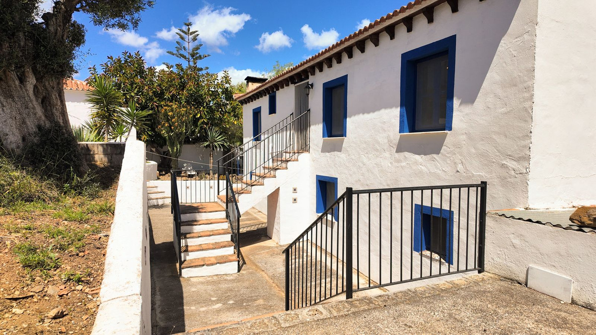 Finca - Cortijo te koop in Alora | 5 slaapkamers H5386708