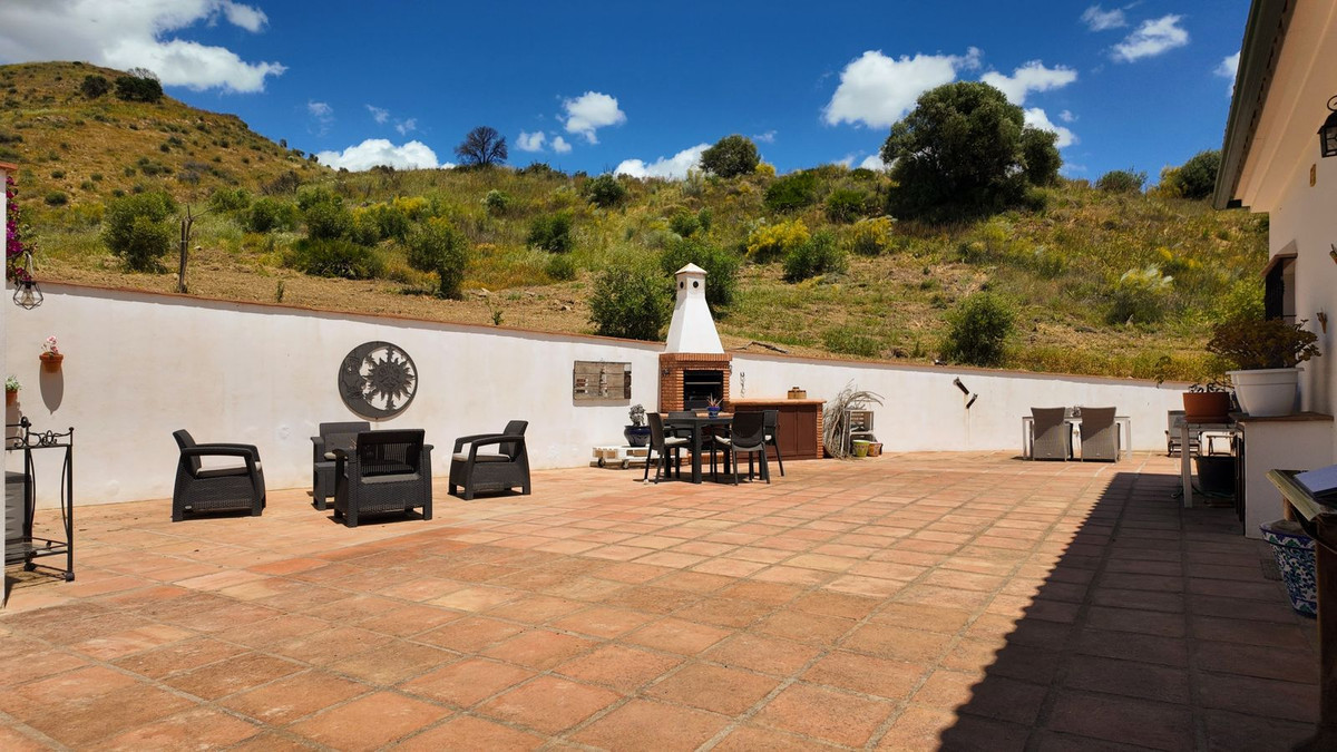 Vrijstaande Villa te koop in Alora | 3 slaapkamers H5386927
