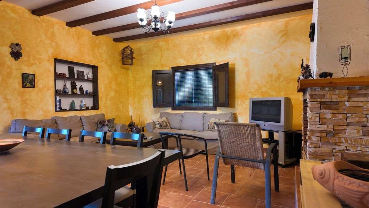 Finca - Cortijo te koop in Alora | 2 slaapkamers H5387839