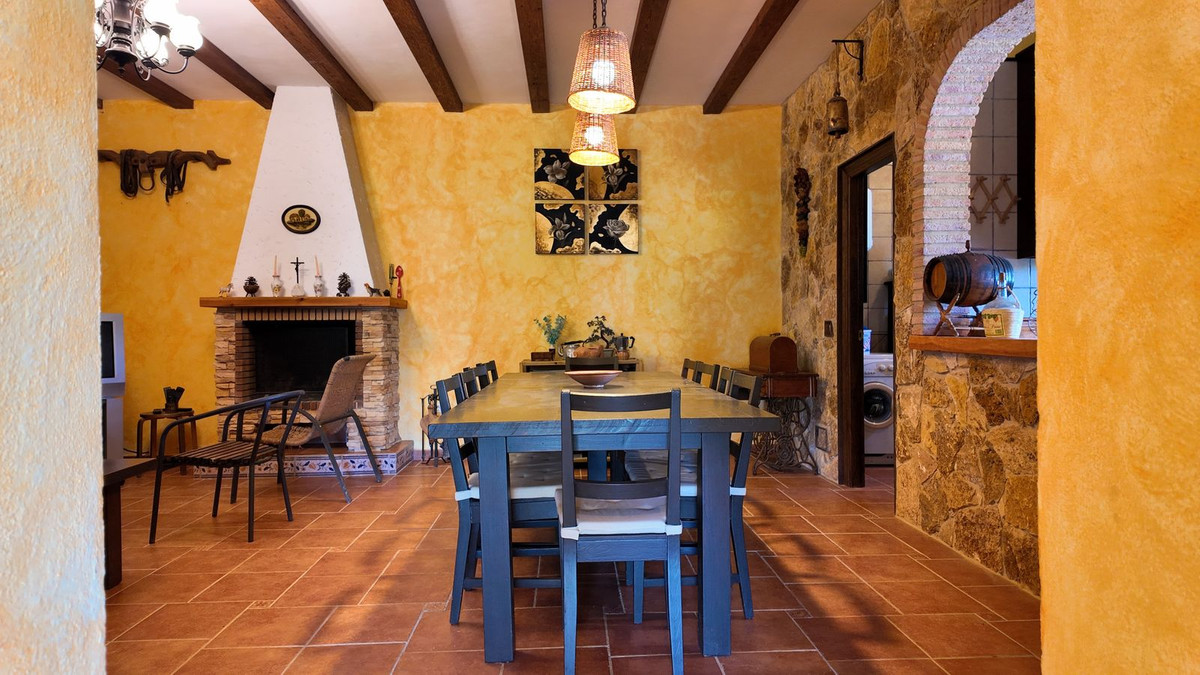 Finca - Cortijo te koop in Alora | 2 slaapkamers H5387839