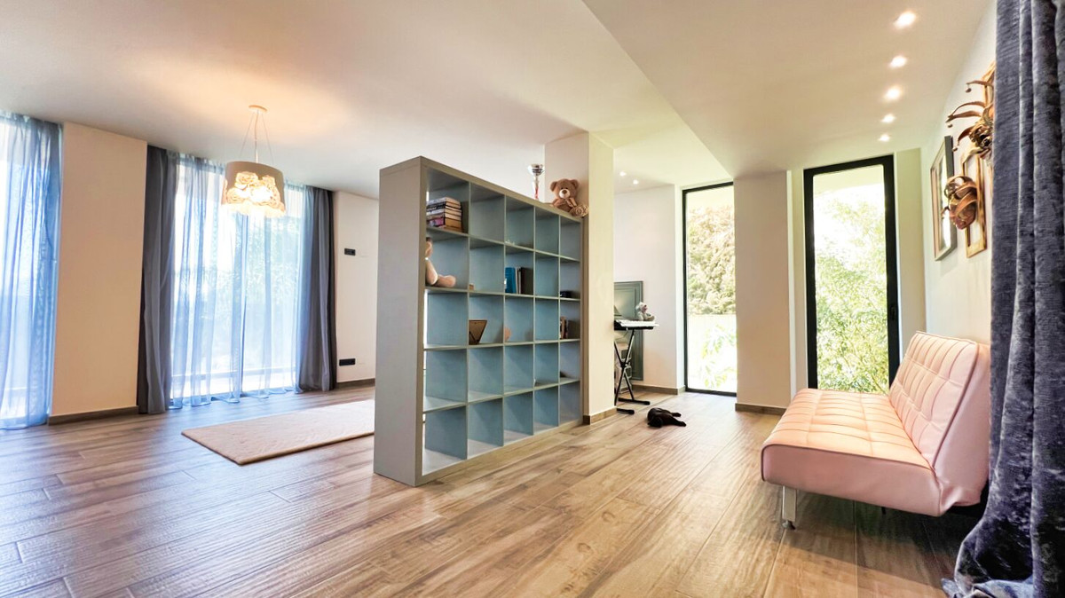 Property main view 42