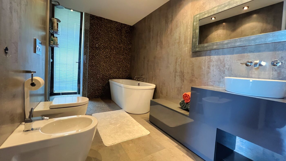 Property main view 44