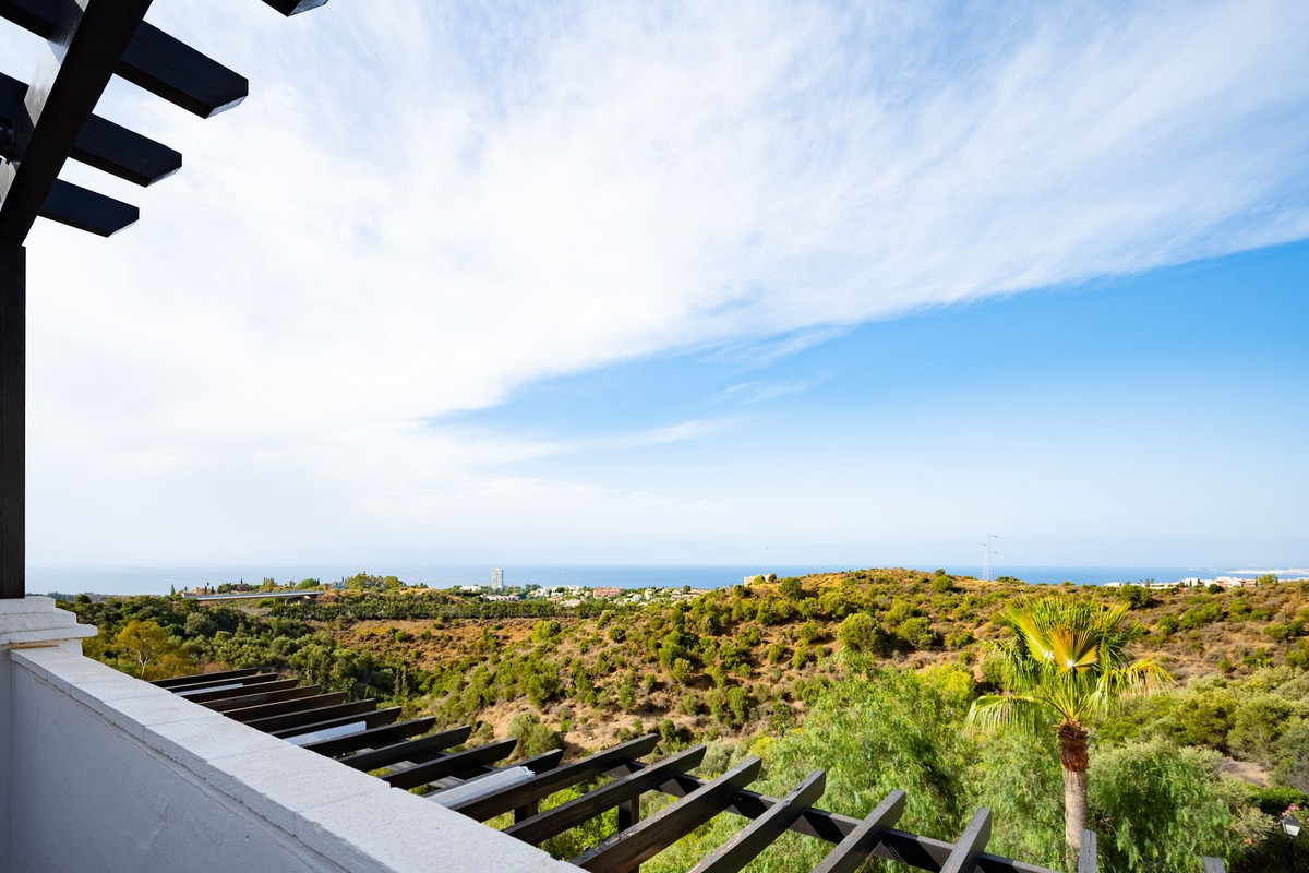 Penthouse Duplex in Altos de los Monteros-1