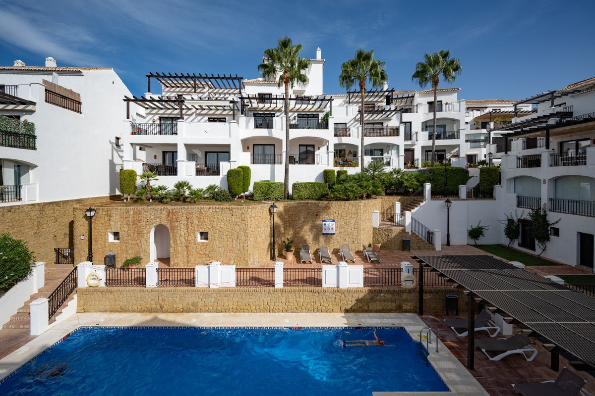 Penthouse Duplex in Altos de los Monteros-5