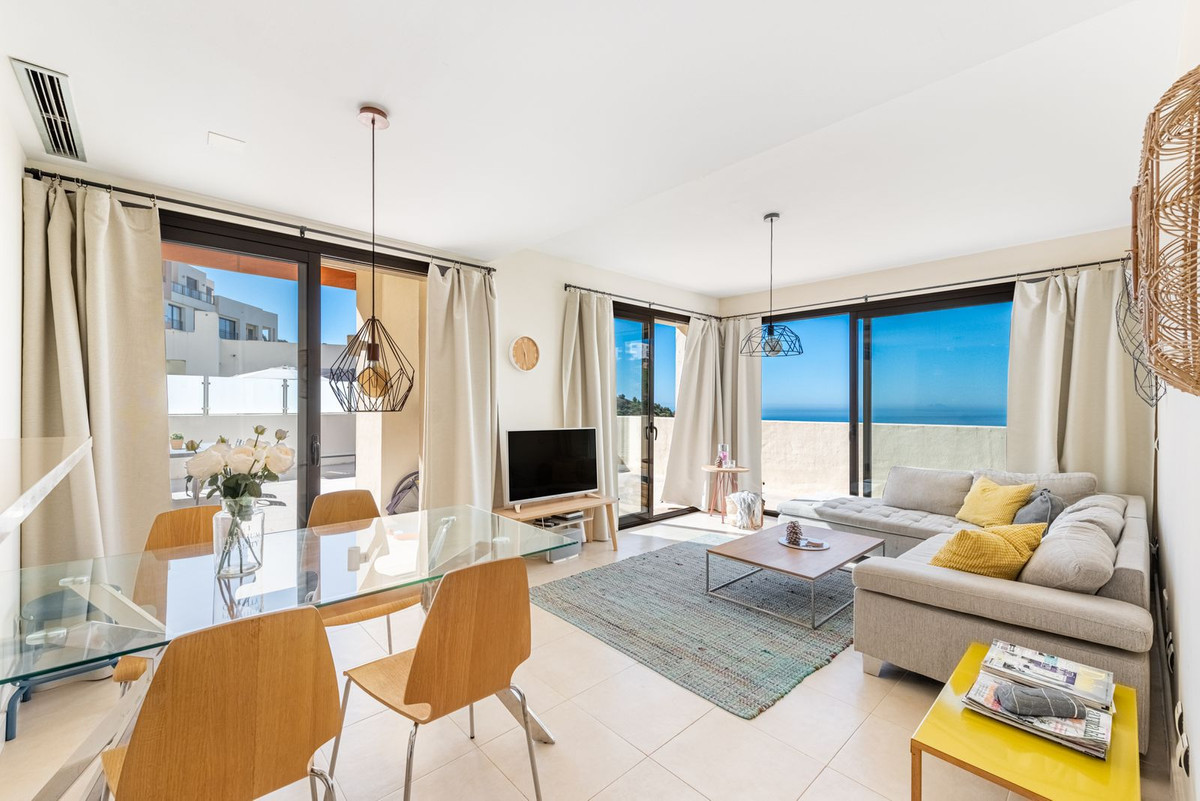 Penthouse in Altos de los Monteros-2