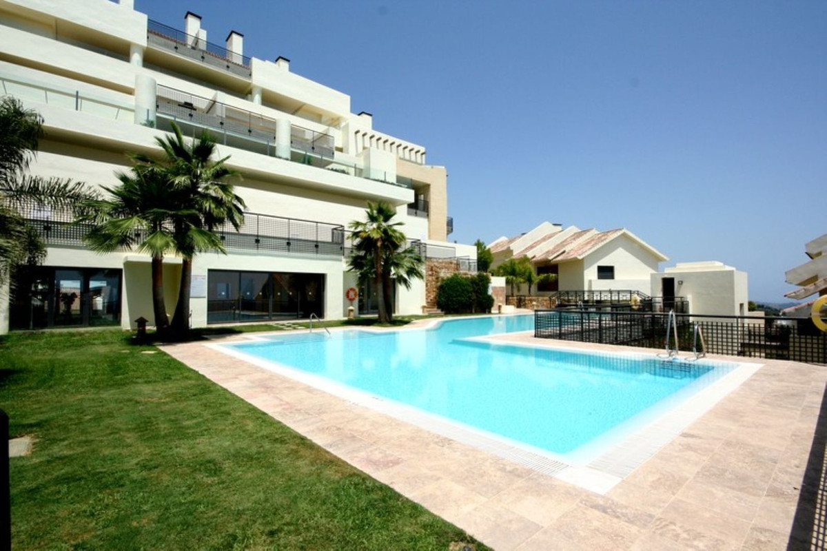 Tussenverdieping Appartement in Altos de los Monteros-1