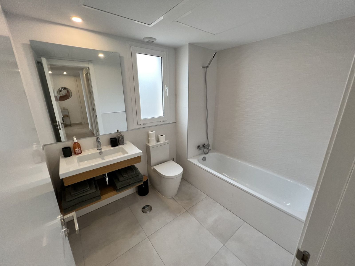 Tussenverdieping Appartement in Altos de los Monteros-14